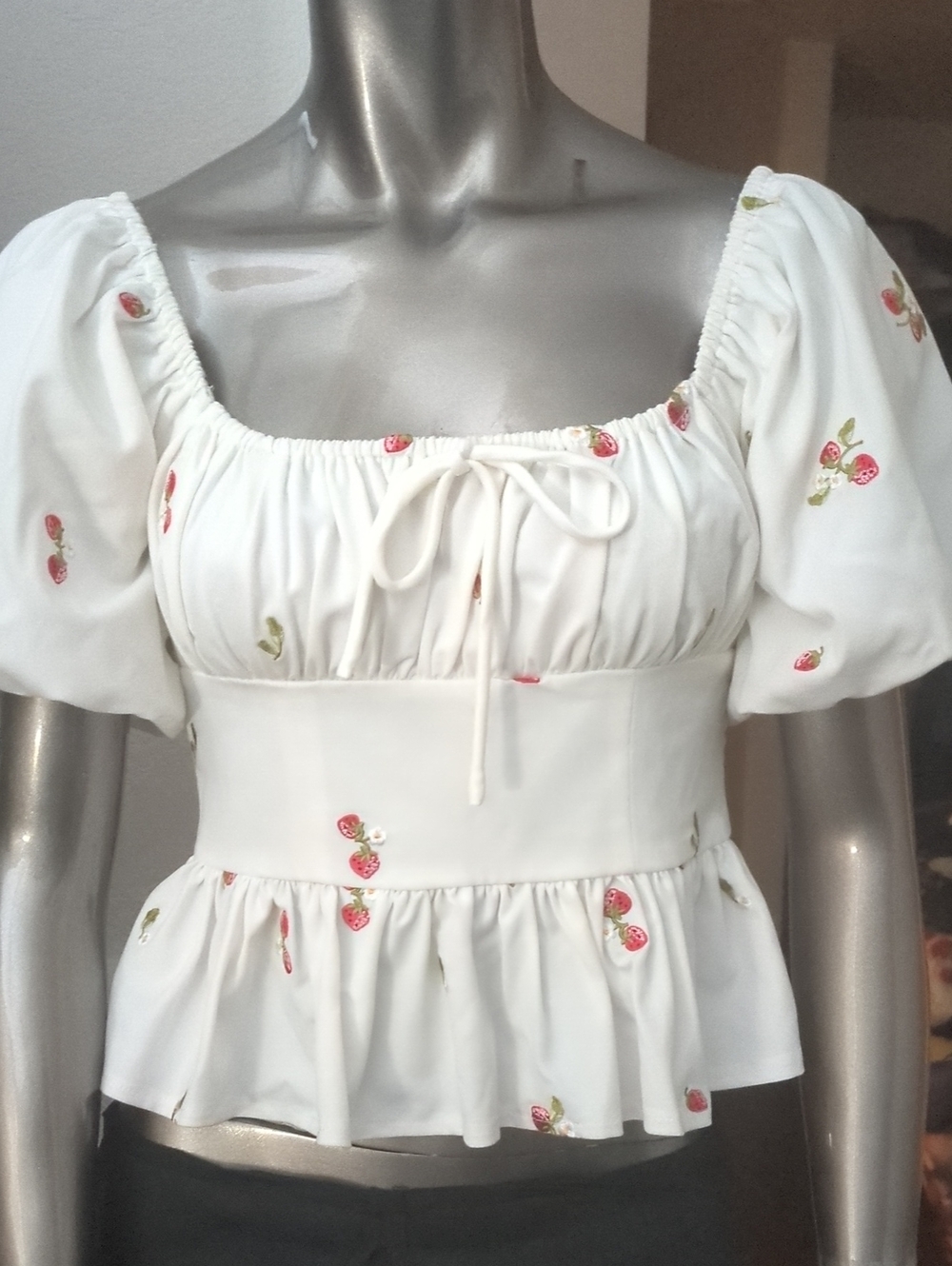 En Saison White Strawberry Puff-Sleeve Square-Neck Top